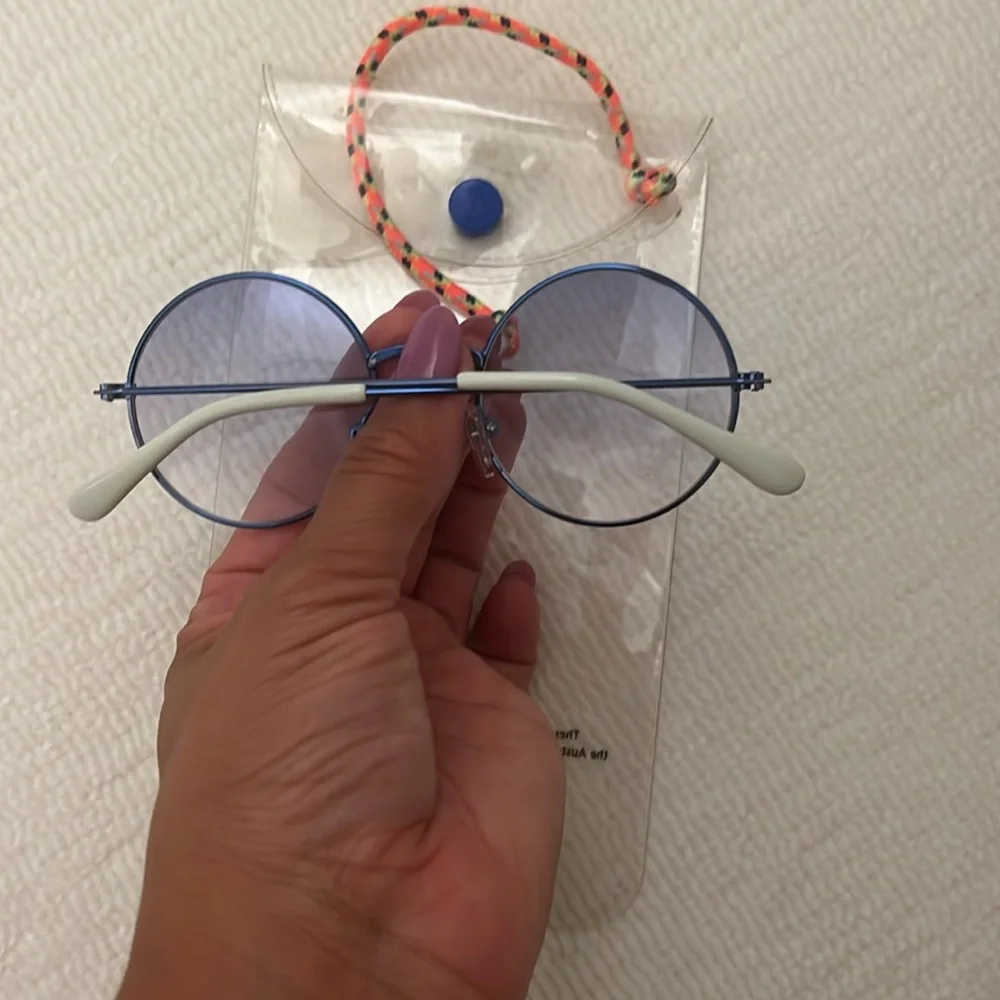 Milk x Soda Leon blue kids sunglasses